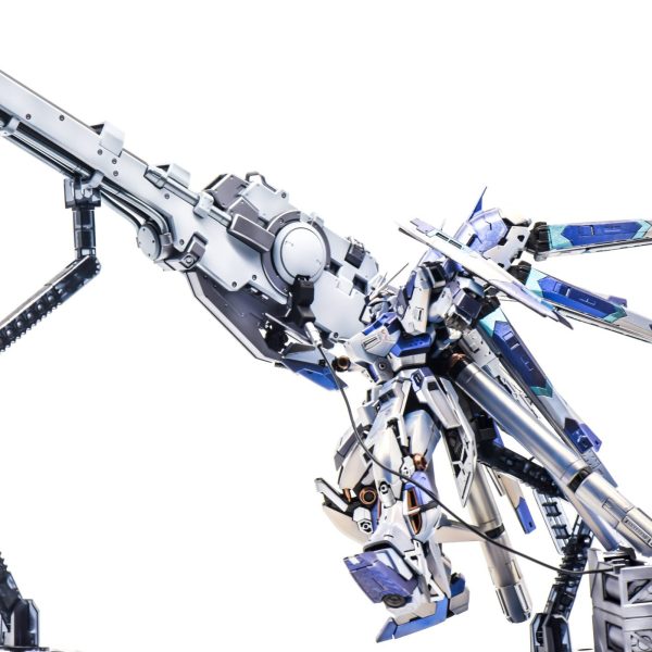 Hi-νガンダムwithハイパーメガバズーカランチャー