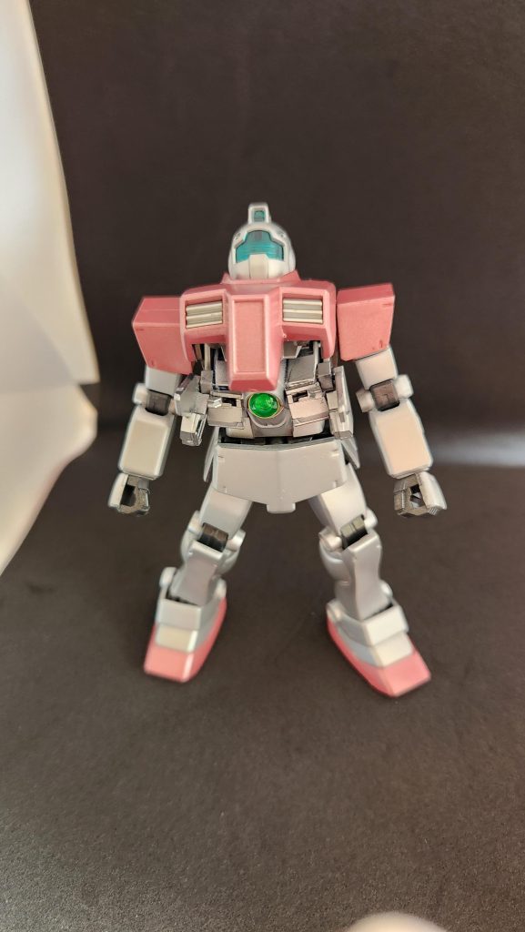 カラーはタミヤのラッカースプレーのパールライトレッドとミスターカラースプレーのシルバーです。