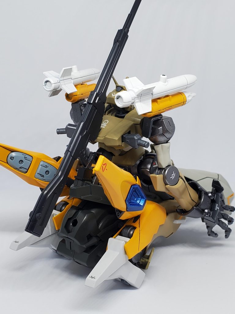 背面から見た重量感は気に入ってます。御三家で揃いましたが、ファラクトの新ゲッター3化はかなりの難産でした、ありがとうトリニティバイク。