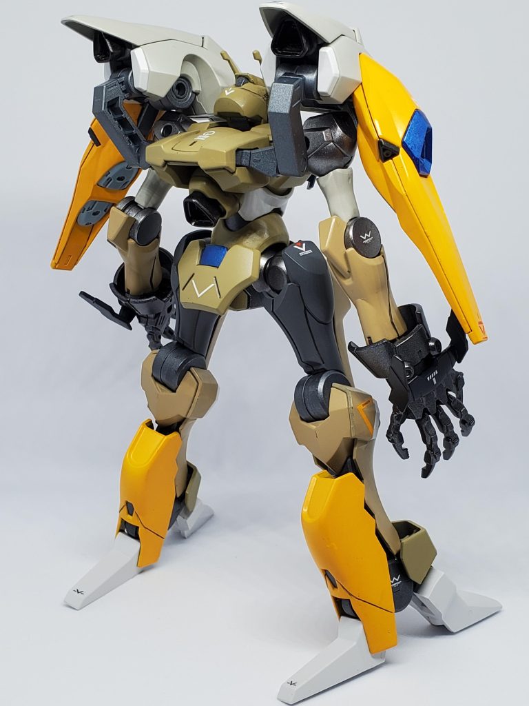 不可逆な切り貼りはしてないので黄色いファラクトにもなります、砂漠仕様かな?