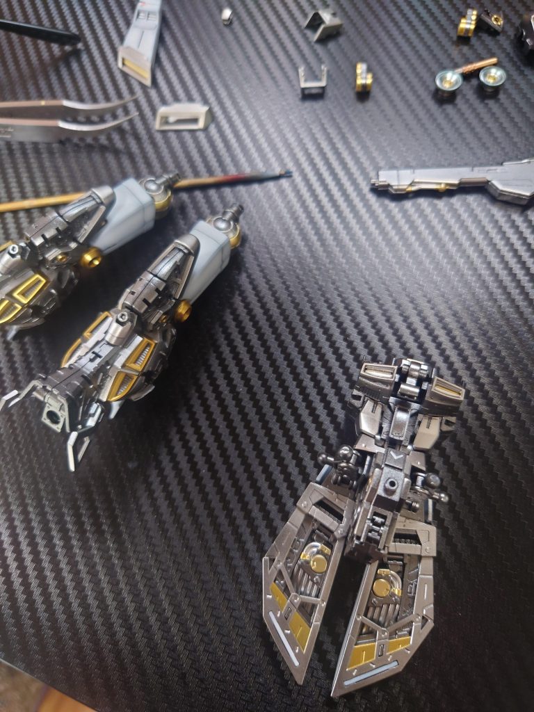 RG Hi-νガンダム–6枚目/制作者：t_k_hs_y