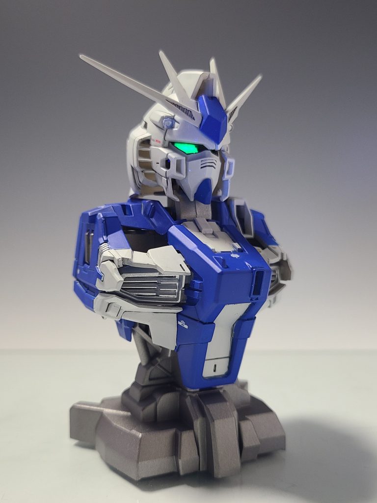 MSメカニカルバスト2　νガンダム　ハイニュー風塗装–4枚目/制作者：スタニファー