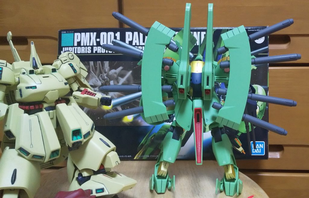 た:では後ろを見てみましょう!大迫力のダイナミックであるこのアテネは凄いです!