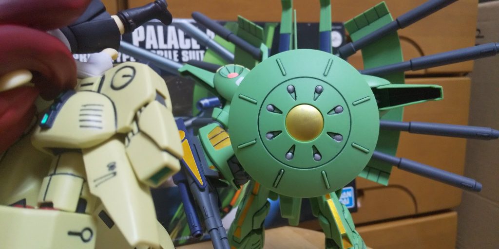 た:シールドミサイルです!弾頭にはシルバーで塗装されてますね。これぞよりリアル感が増してますよ!:うわあぁぁぁ!?離せ!!やめろ!た:うるさいですよ説明中なので黙ってください桐条さん!