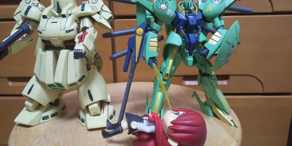 た:ビームサーベルです!…そういや余談ですが。この機体のアテナは…何とアイギスさんのペルソナらしいですよ!?へっへっへ!(腹黒)アイギスさん来てください!ア: 何でしょうか?たなかさん?た:丁度いいですね!アイギスさん!貴方のペルソナであるこのパラス・アテナでうるさい桐条さんをやっちゃってください。ア:了解であります…!やりますよ美鶴さん!(洗脳):や…やめろアイギス!!やめるんだ!!💦