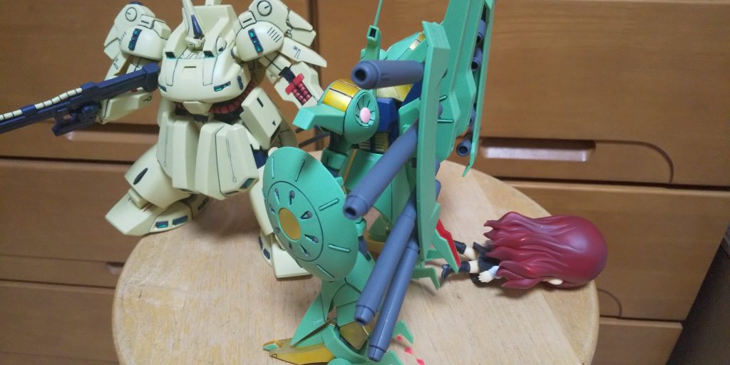 た:すみいれ、部分塗装、水転写D、つや消しをやりました!因みに黄色の部品にはイエローGマーカーとホワイトGマーカーの2色を使いました!これぞ私が設計した機体でありながらワンダフォー!へっへっへ桐条さん!この機体は持ち帰らせてもらいますよ!では皆さんまた会いましょう!あなたの テレビに 時価ネットたなか~♪み・ん・な・の ガンプラの友♪:…(た…たなかめ…!!いつか貴様を処刑にしてやる!覚えてろ…!)