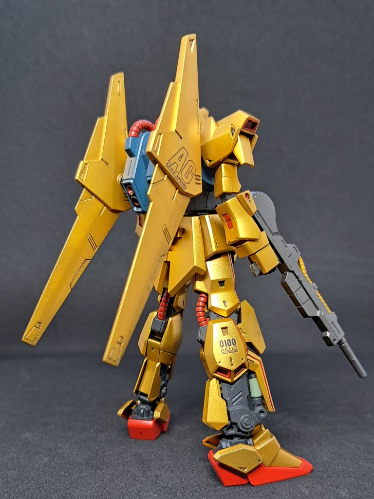 あまりデカールは使わないのですが今回は使ってみたり