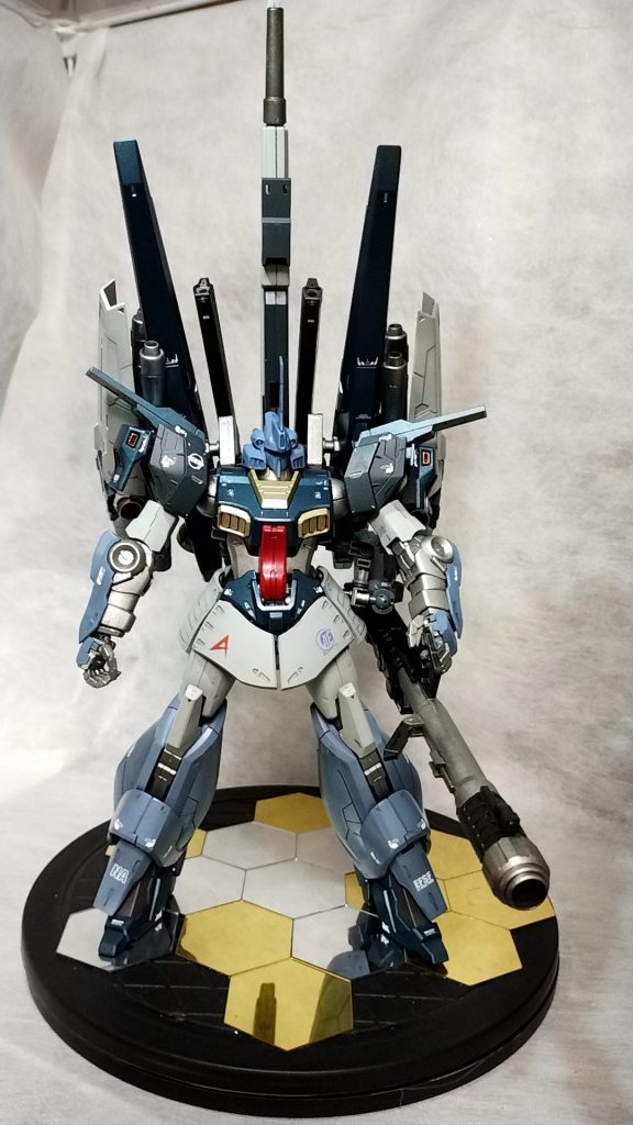 使用キットはRe100 ディジェRe100 ガンダムリントビウムHGガンダムハルート ケルディムガンダムなどなど宇宙世紀ものしか作る脳を持っておりませんがアナザー系としてOOものはデザインが秀逸なので拝借しておりますm(_ _)mガンプラは自由だっ❢を合言葉に…(それぞれ色んな自由があって欲しいと思いますが)日々思いつくままミキシング制作を楽しんでおりますジーク❢ガンプラ❣❣