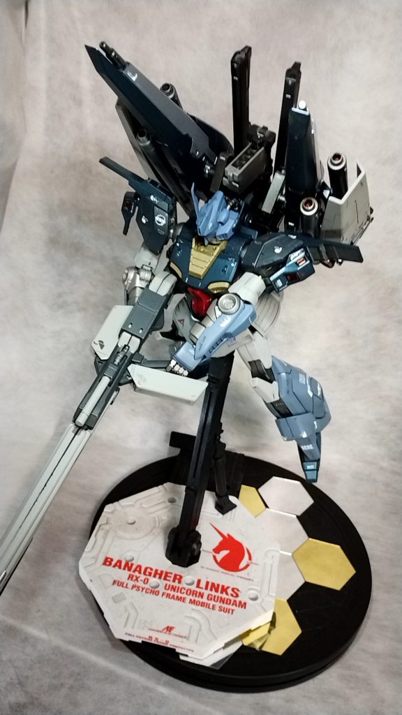 側面シールドファンネルは(まぁアムロならuc0088でサイコフレーム無しでもやれるでしょう!)ZZのダブルビームライフル砲身付けとります私の脳内uc0088ではZZは開発凍結されとりますので…