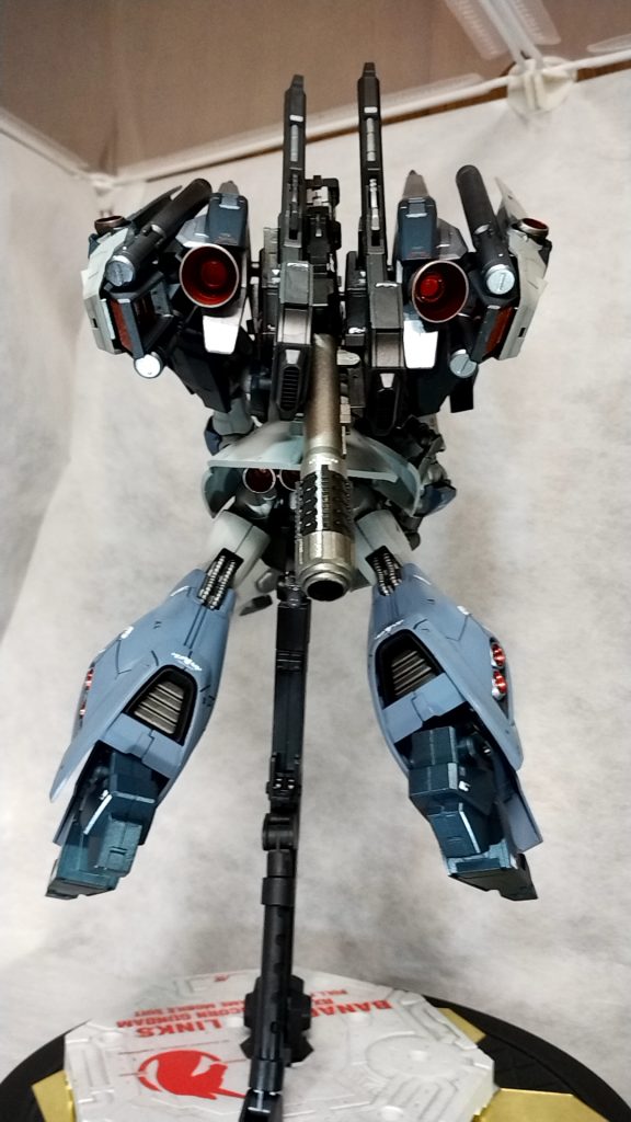 ディジェドラグーン翔ぶ!バックパックはOO系ジャンクパーツ多用しておりますハルートとケルディムガンダムのパーツを使ってます