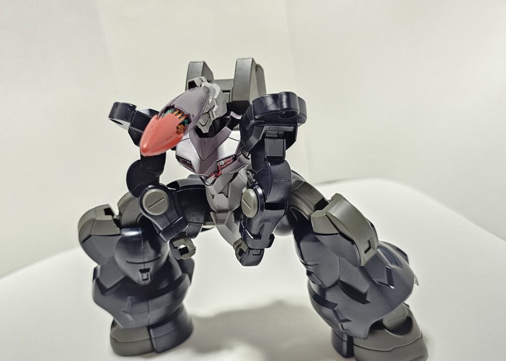 スコアを上げる事で頭部のユニットが展開。