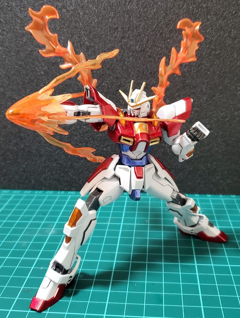 ガンマカのロイヤルメタレッドはともて発色が良いです✨スミイレはブラックメタリックです。アルコール系塗料なので重力に従いスーッと入っていきます