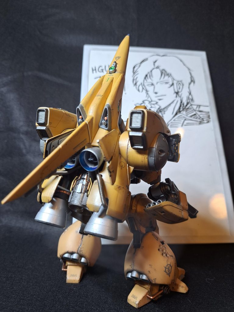 各所に丸っこいディテールを仕込んでます。