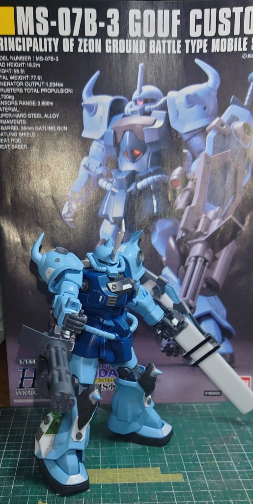 今回は事前のアンケートにも多数ご参加いただき、この通り、仮組みしながら、そしてブンドドしながら完成にこぎつけました。サトロンガーさんに教えていただいたアプリも試したのですが、塗り絵通りの調色が出来ないというオチに(^_^;)少し緑がかった青も個人的には結果オーライでしたが(笑)