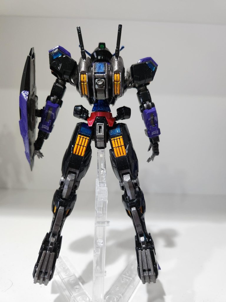 バックパックはエアリアルのをミキシング、ビームライフルが付けられるようにしてありますシールドはエイジ1のを使ってます