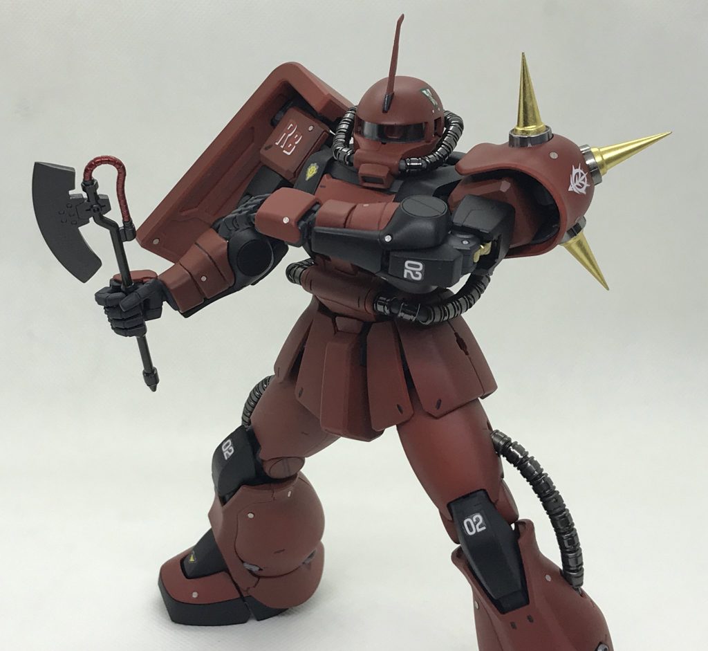 ヒートホークを持たせてみるヒートホークはもっと色々塗り分ければ良かったかな。全体を黒鉄色、パイプ部分をメタリックレッドで塗装しただけ。