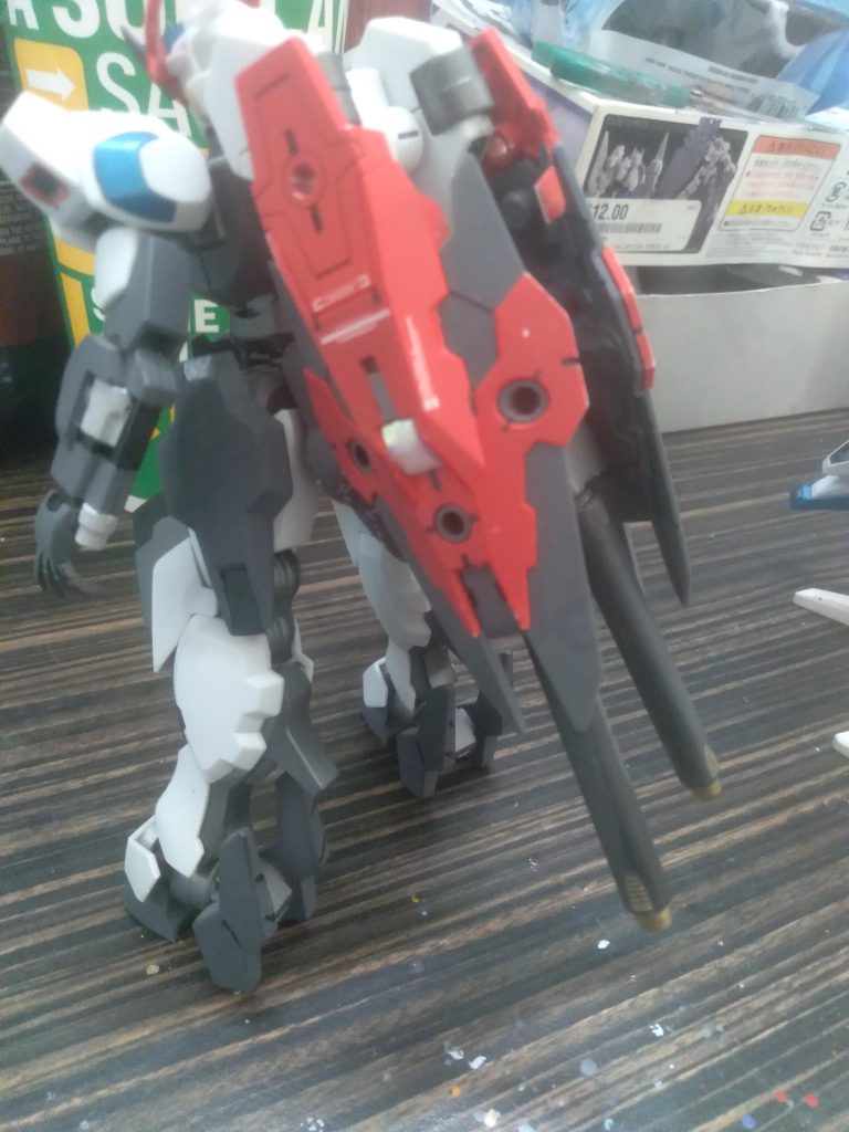 Here are the beam cannon bits. I am still thinking of a cool name for them and for this custom. You can also see where I've added beam sabe handle parts onto the forearms. They work as the barrels for the arm revolvers as well as function as beam saber emitters