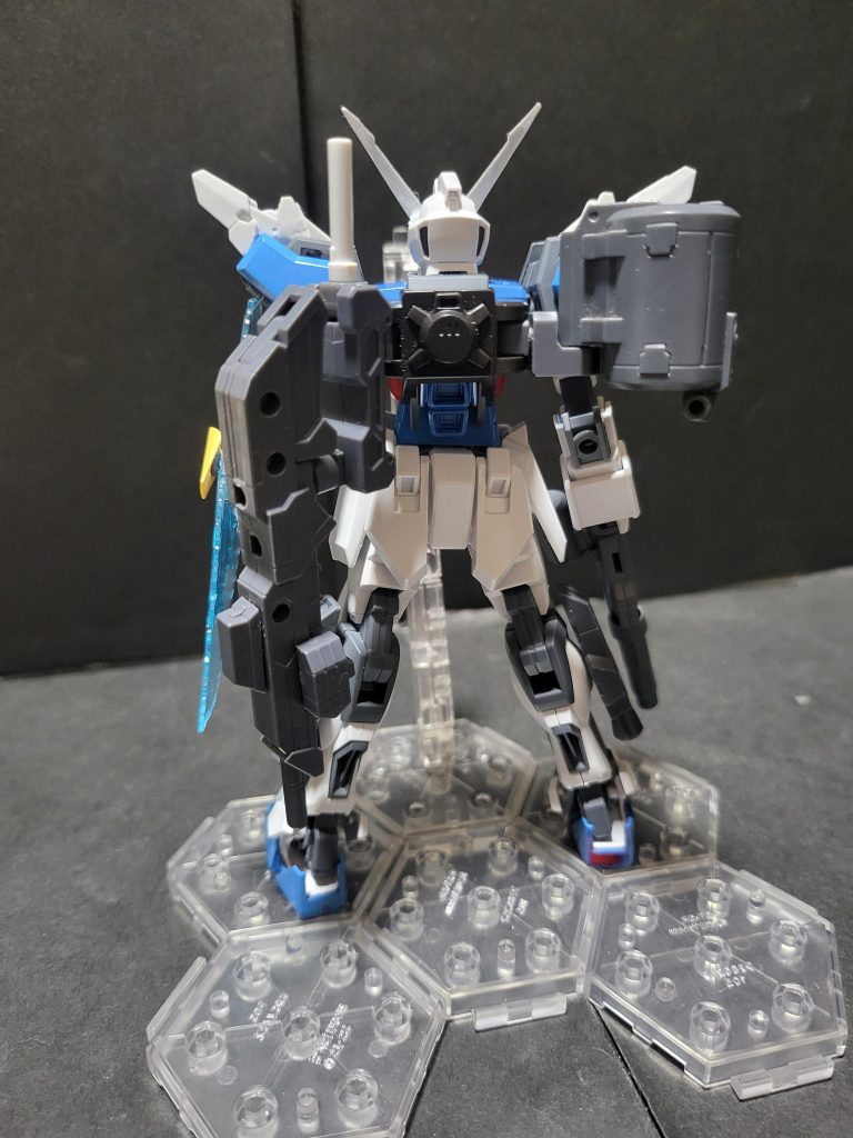 ストライカーパックはまだ制作中なので、仮の武装です。