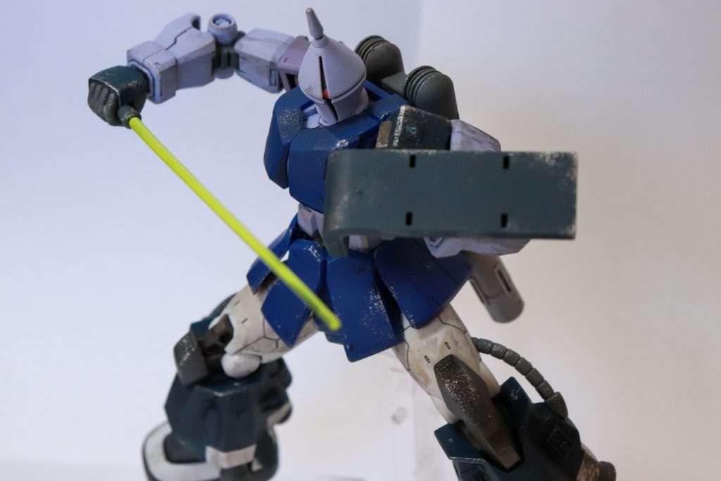 元々塗装するつもりでしたが, 塗装しなくてもいい雰囲気が漂っていたのでスミ入れ&ウェザリングに艶消しで仕上げました。絶妙に汚れてるけどそこまで汚くないような雰囲気が出せたかなと思います。以上です。ご覧いただきありがとうございました!!