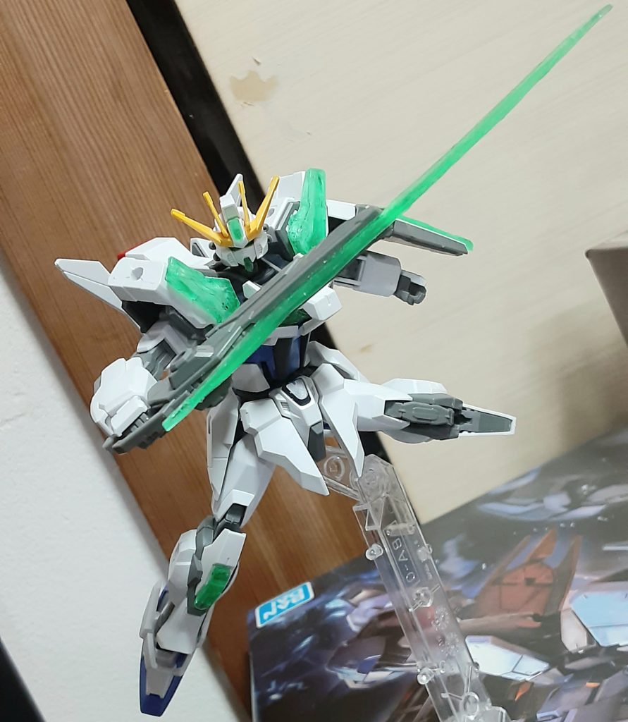 ビームブレード構え状態。