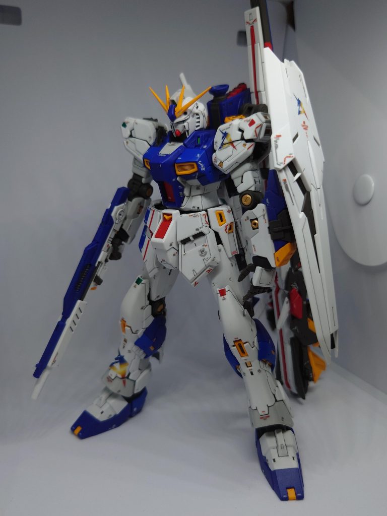 ロングレンジ・フィン・ファンネルやカラーリングなど好みが分かれるところですが、個人的にはこの福岡仕様は気に入ってますね~。