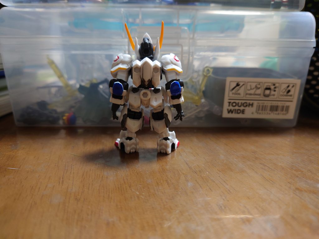 背面です（全体的に足の塗り分けが多かったです）