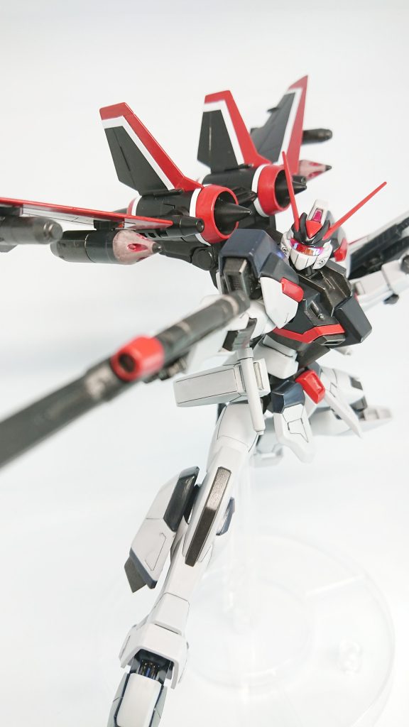 手足が長いのでどんなポーズでもとりあえずカッコ良くなりました。