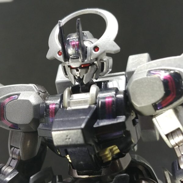 42　HG　ガンダムシュバルゼッテ