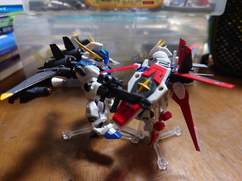 ポージング3前回投稿したインパルスと（やっぱやられキャラ）