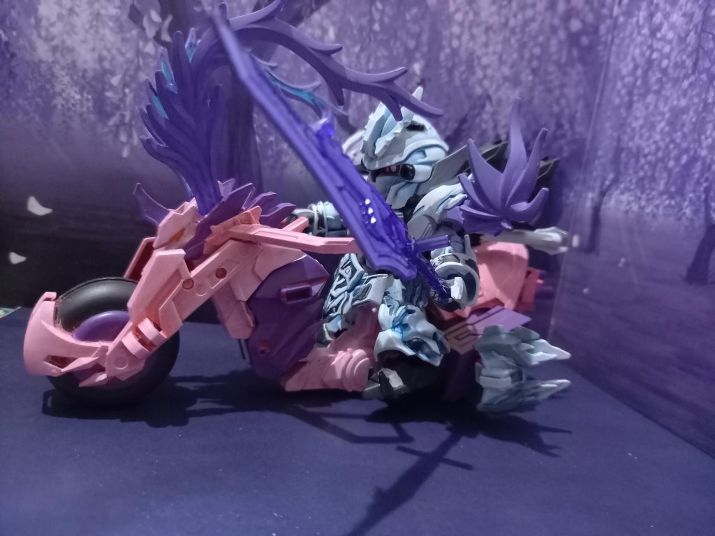 呂布シナンジュスタイン赤兎馬–3枚目/制作者：ブルックコバヤン