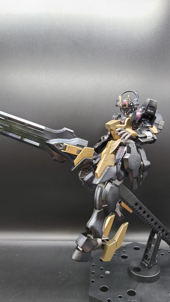 初めて最新タイプの物を作りましたが凄いですね!関節もしっかりしてますし、作りが全く違う(ФωФ;)