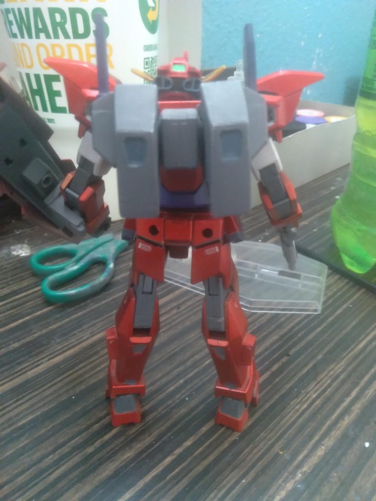 I really like the backpack. It has the beam saber handles stored on it.