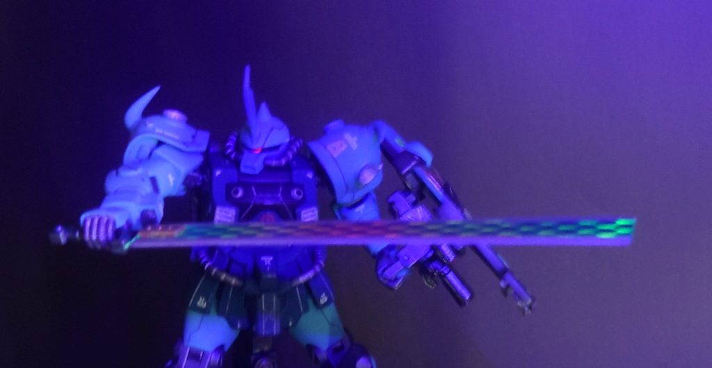 「俺はグフカスを超えるぞ！ジョジョ〜！」「整備長、逆、逆〜！！」ハイ、てなワケでいつもの妄想にお付き合いいただき、ありがとうございました(笑)