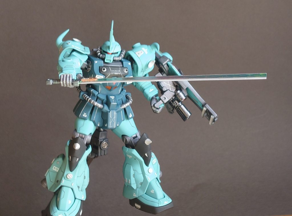 ずっと欲しかったグフカスタム。説明文はフザケてますけど、作製はけっこう頑張りました(^_^;)今回も最後までご覧いただき、ありがとうございましたm(_ _)m