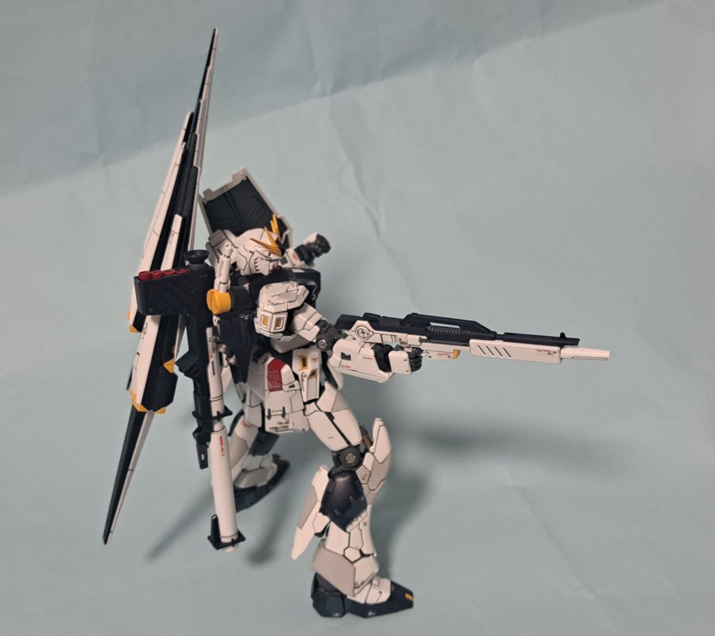 RX-93-ν GUNDAM–3枚目/制作者：ちょーすけ