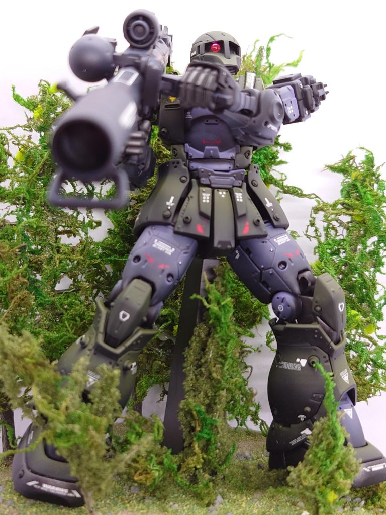 塗装はシンプルにグラデーション塗装です。重厚感が表現出来ていれば良いのですが。