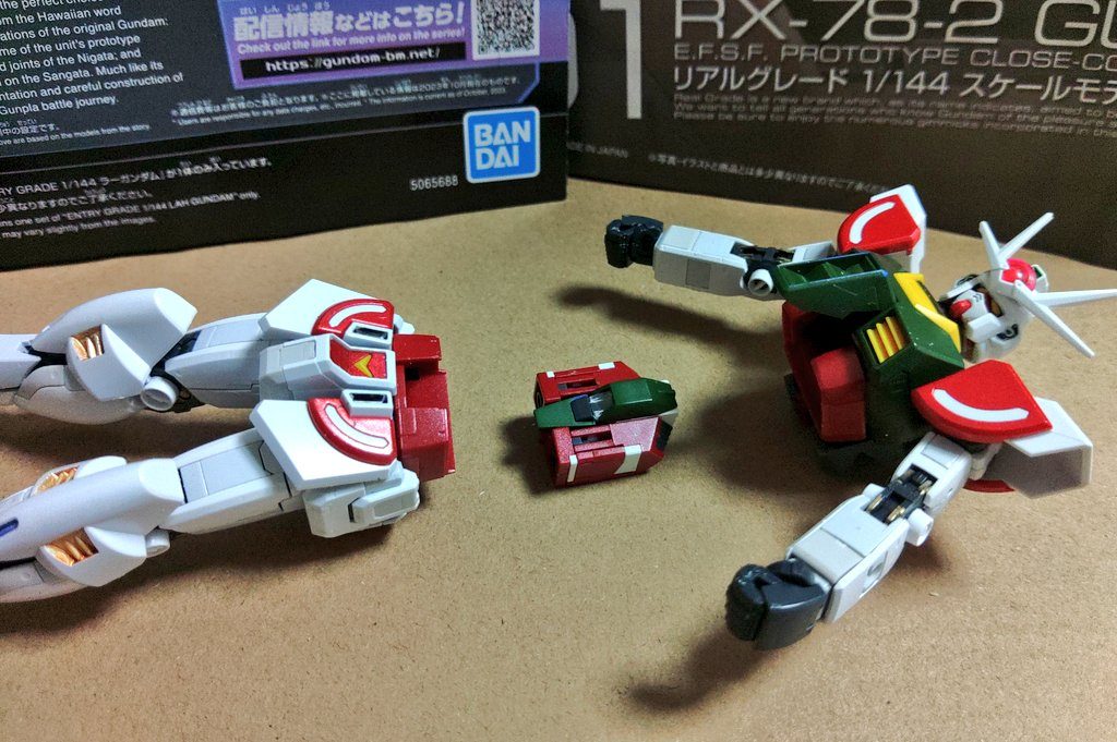 制作途中ですがRGの証。コアラーファイターも入っています。