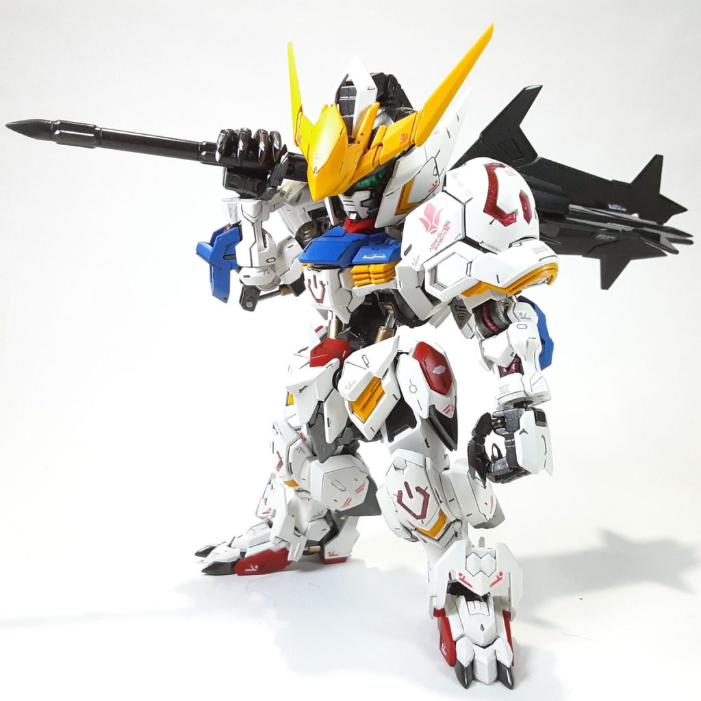 売れ筋介護用品も！ MGSD ガンダムバルバトス 全塗装済みガンプラ 