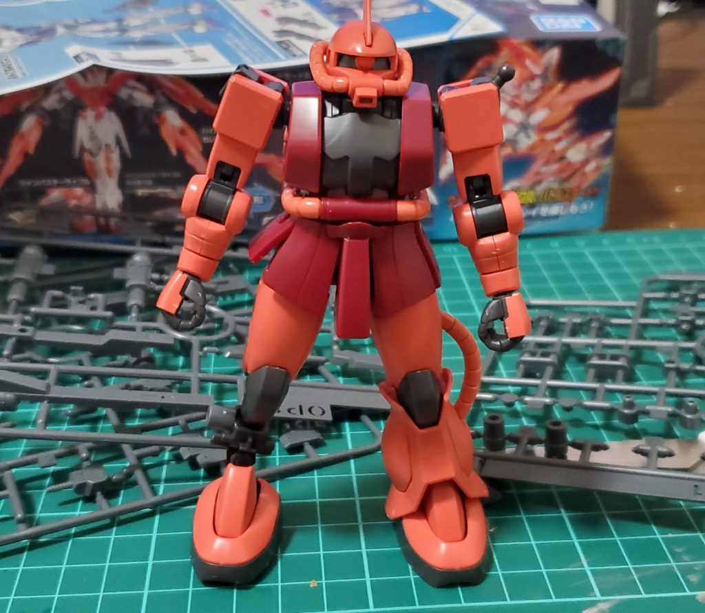 脚はケーブル？を取り外し内部フレームにジョイントパーツを仕込みました