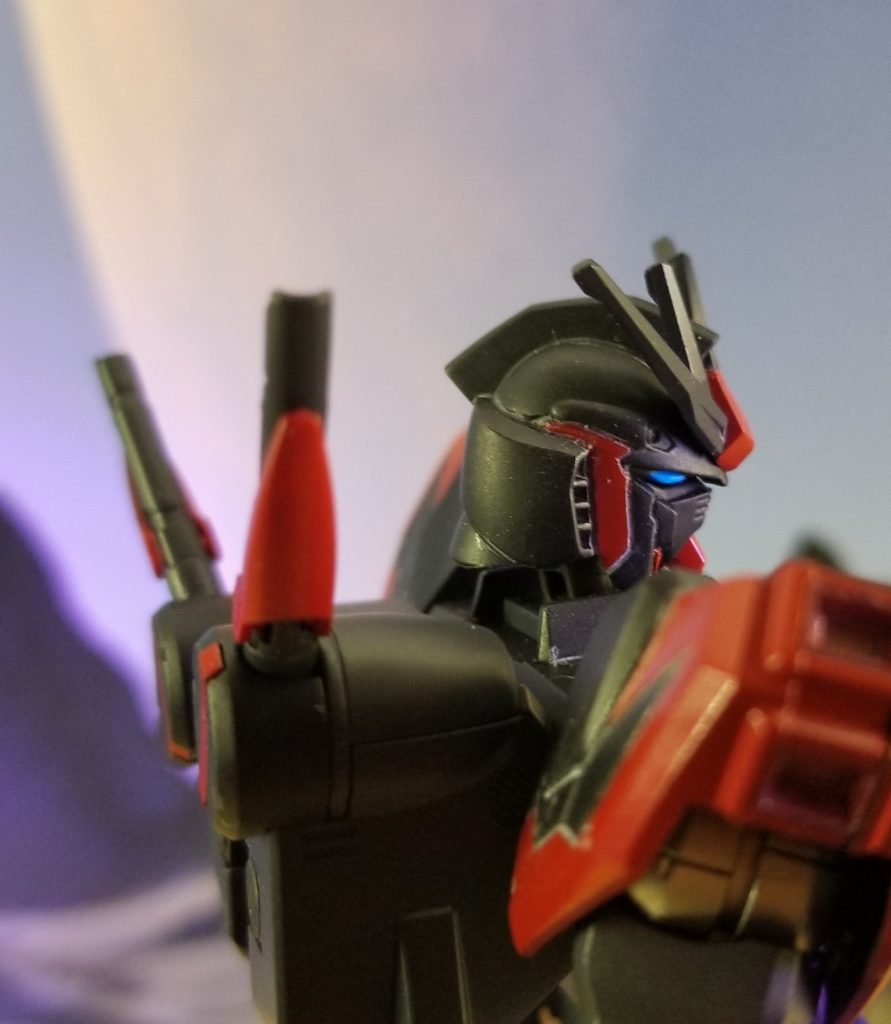 スジボリを強調する意味でライトグレーで墨入れ。