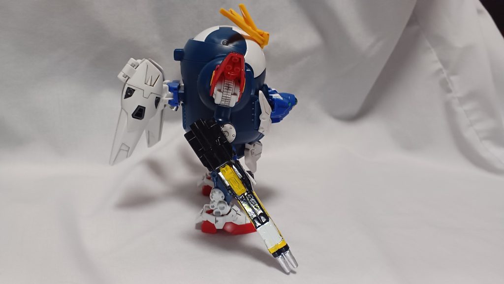 ウイングガンダムハロ–3枚目/制作者：beard