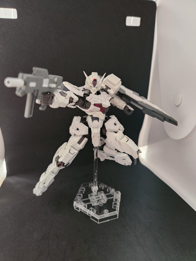 Seed撃ちっぽくでポージング！すみいれはパーメットの光が漏れているような感じにしたかったので、それっぽく見えればいいかなと...