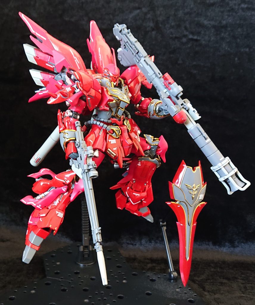 シールドが邪魔ですが、シールド単品でカッコいいので、立て掛けますなぁ😊ﾖｼ,ｺﾚﾃﾞｶｻﾞﾛｳ