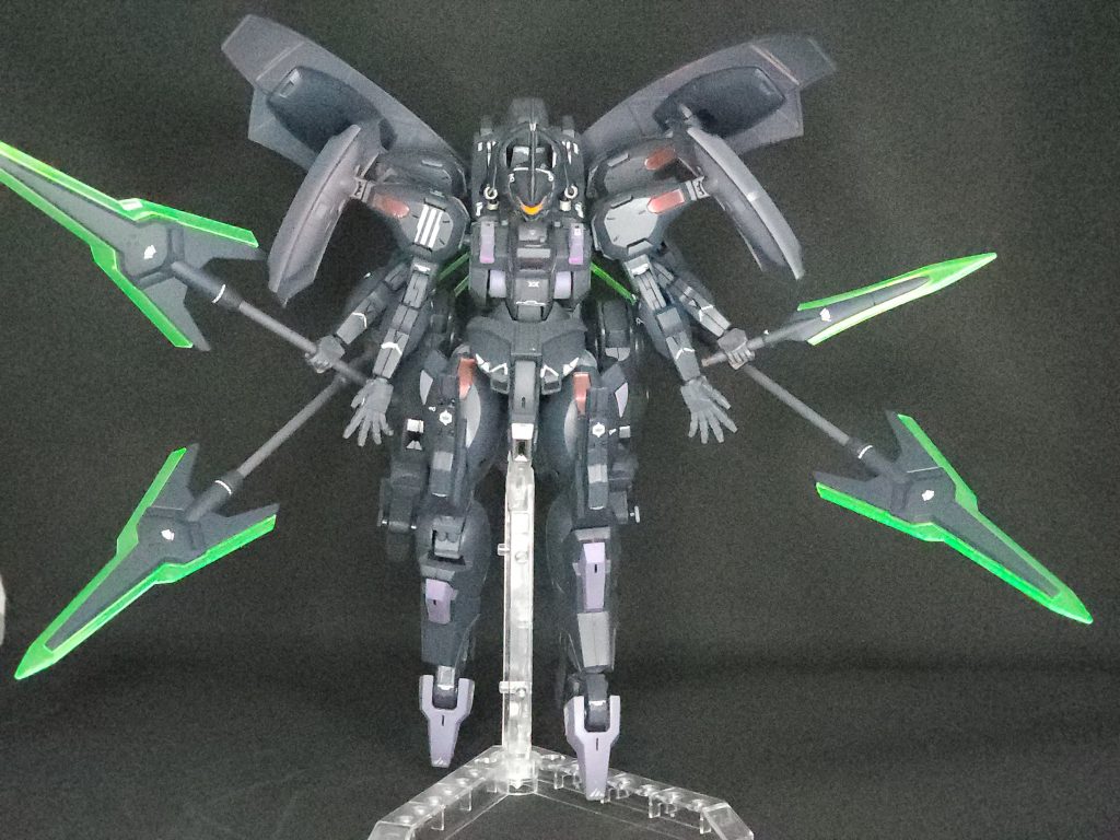 最後までご覧いただきありがとうございます♪なるべくラスボス感が出る様頑張ってみました。大まかな形はイメージしていたのでサクサクでしたが、細かい部分が…修行します…