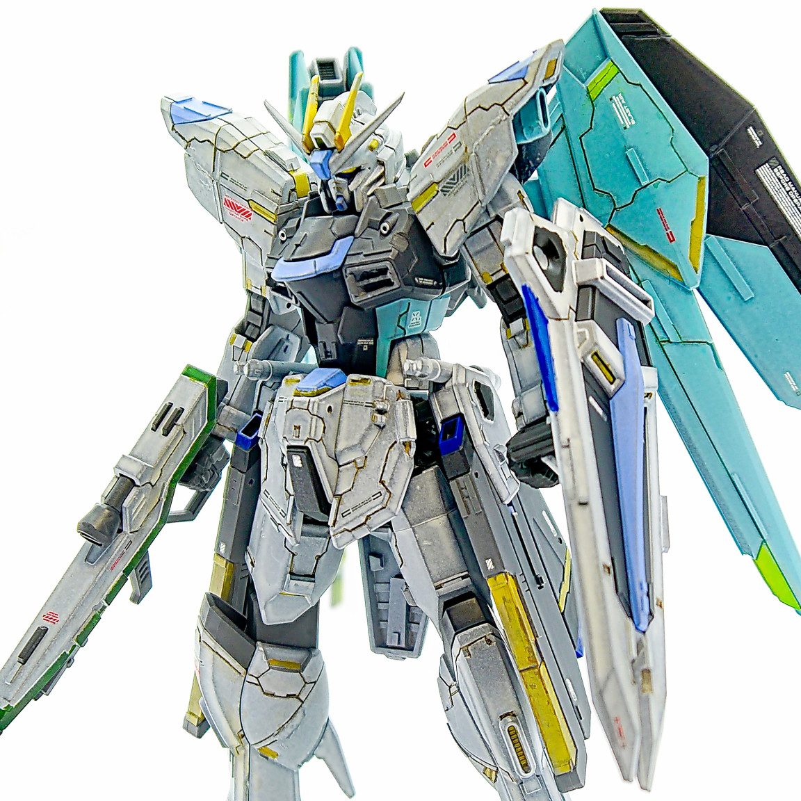 HG1/144フリーダムガンダムリアルタイプカラー風に塗装作品-