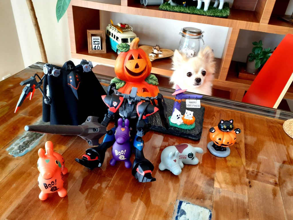 愛馬ロディ🐴に跨がり、ハロウィン仲間のヅダ君と📷️実はこれがやりたかっただけ🎃