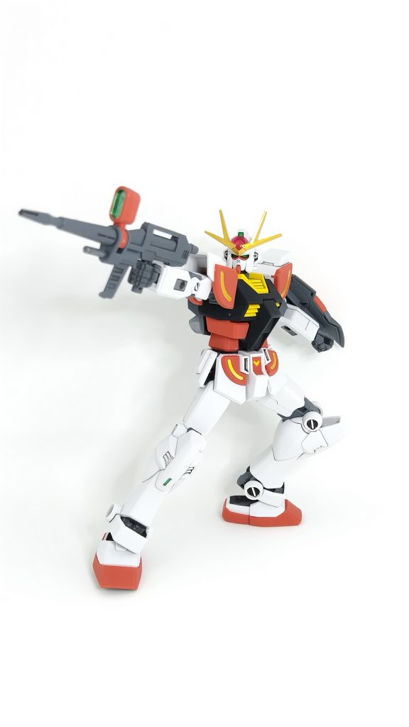 サーベルを構える。