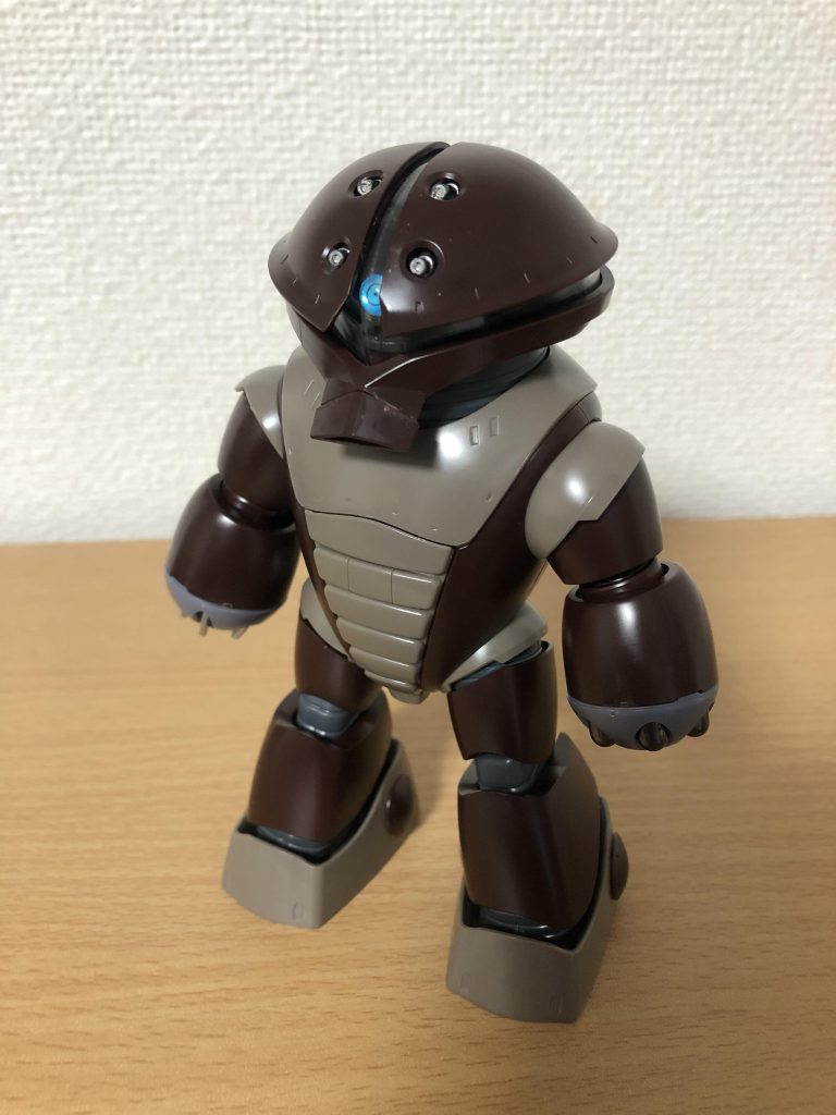 素立姿。この時点でもだいぶかわいい…。