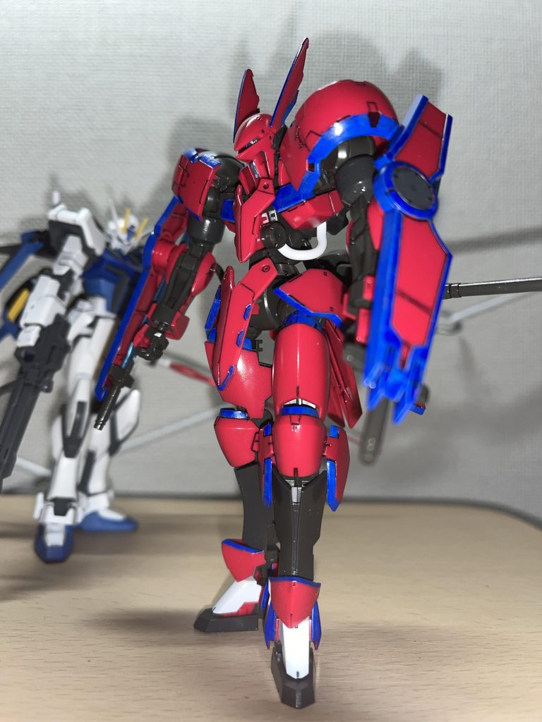 ということで終わりです。今回は実験的に赤機体に青ラインを入れてみましたが、変ではない…ですよね?思ったよりも見れる感じなので、今作ってる機体もこれやってみようかなって思ってます。それじゃあ。。