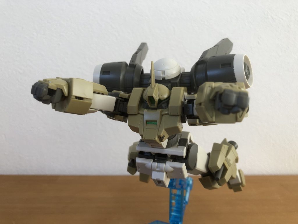 空飛ぶチュチュパイセンのポーズ。